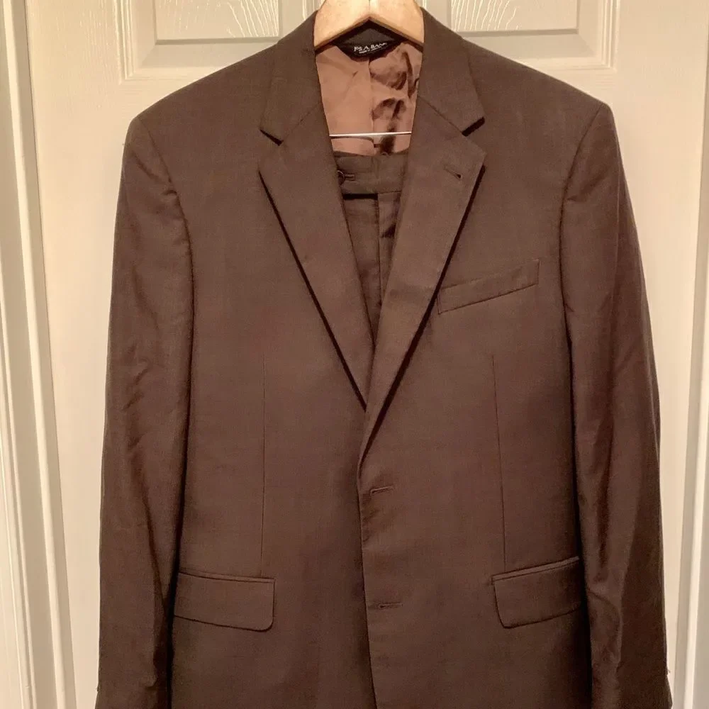 Jos A Bank Suit in Brownish Gray Size 43L - Picture 3 of 9